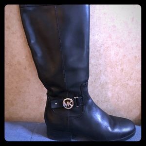 Micheal kors boots